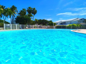 Suite neuve, citerne et piscines